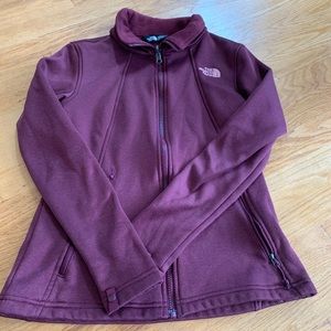 North face Woman’s zip up jacket size S/P. Burgundy